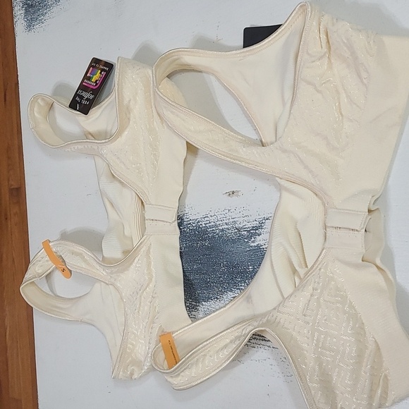 NWT Hanes Bras (2) Womens Beige Soft Shapes To Fit Sz S/36 C/D See Chart READ - Picture 5 of 12